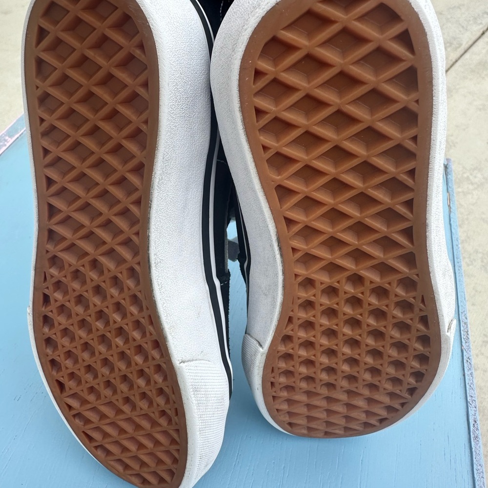 Vans Kids Black and White High-Top Sneakers - Picture 4 of 6